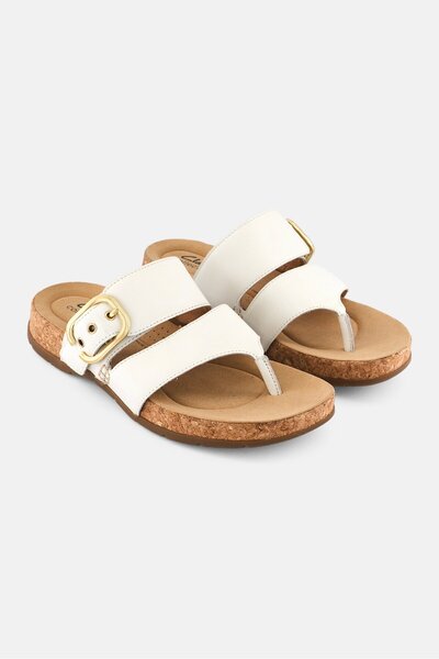 CLARKS صندل نسائي ستاندرد رايلي بارك سليب أون، لون أبيض فاتح