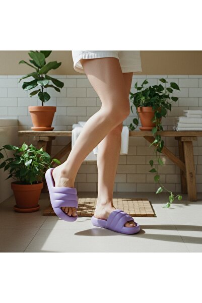 OEM Women's Slipper , casual indoor or outdoor Slipper , made of EVA material...