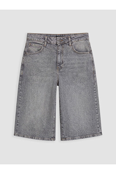 LC Waikiki شورت جينز نسائي من NEVAVM Farkily Bermuda Fit
