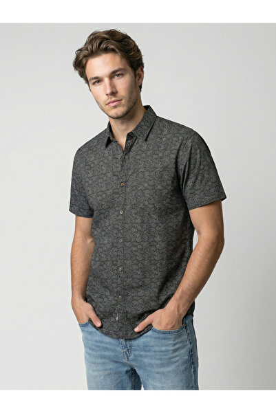 SNX By Styli Men Black Paisley Print Short Sleeve Shirt