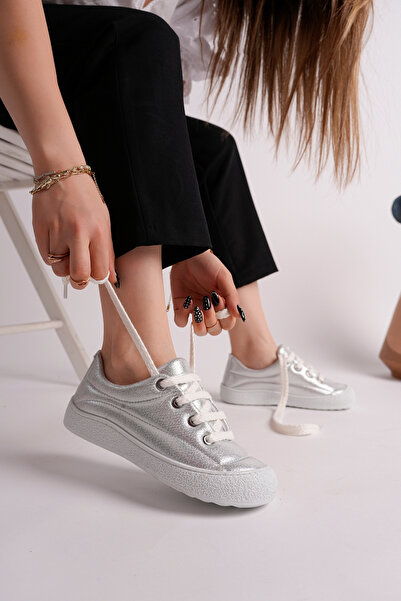 scarpino Kadın Günlük Spor Nakış Desenli Ayakkabı