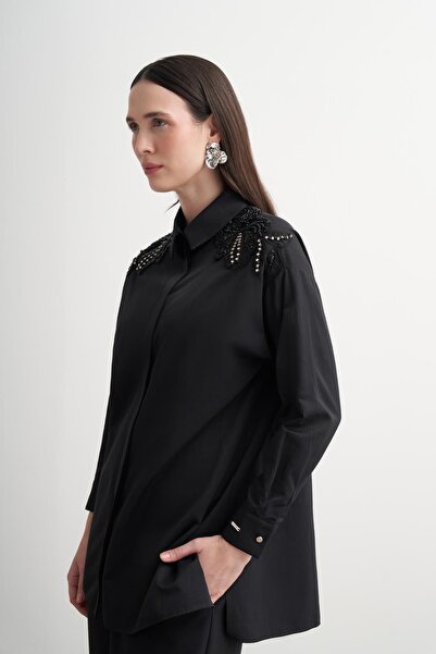 Moodbasic Omuzları Kristal Boncuk İşlemeli Gömlek - Siyah