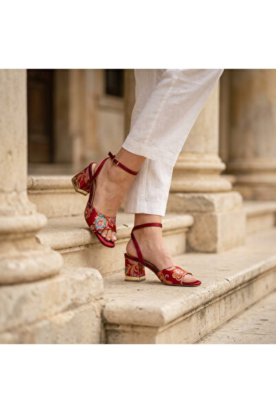 Letafia Valley Ethnic Pattern Ankle Strap Gold Detailed Thick Heeled Shoes