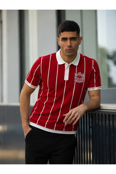 ixir تي شيرت رجالي ذو ياقة بولو مطرزة بشعار المنتخب الوطني التركي باللون الأح...