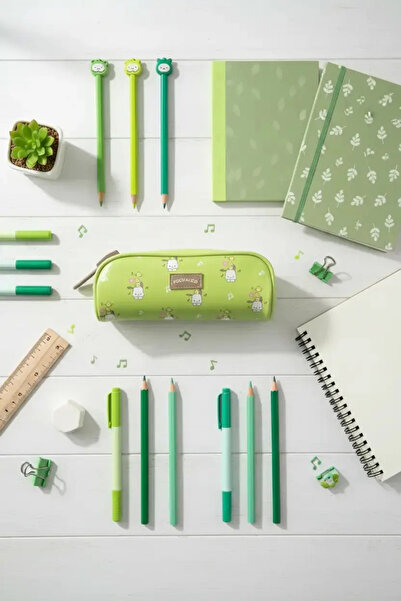 Miniso Sanrio licensed pochacco pen holder - green