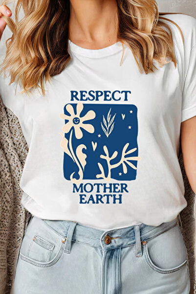 Sarah's Boutique Women's T-shirt – 100% cotton – Mother Earth
