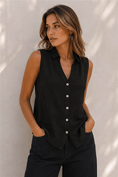 Fashion Friends Sleeveless Black Women's Shirt 26Y0369K1