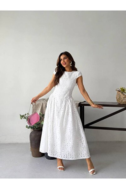 D'RECCY Scalloped Pleated Lace Long Dress