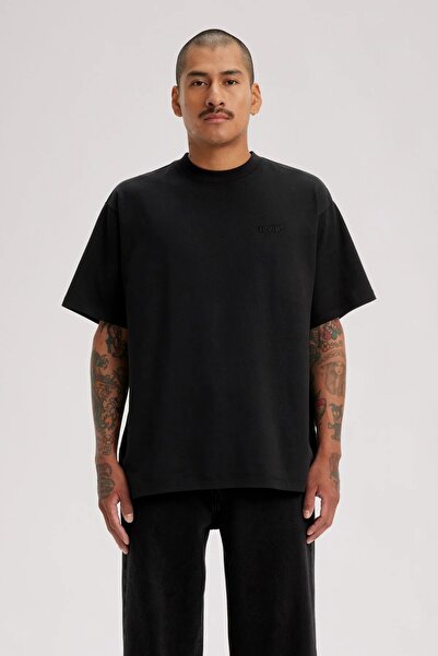 Levis Black T-Shirt A0637-0001