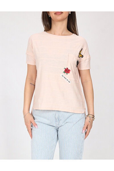 Evendi Tricou, Roz deschis