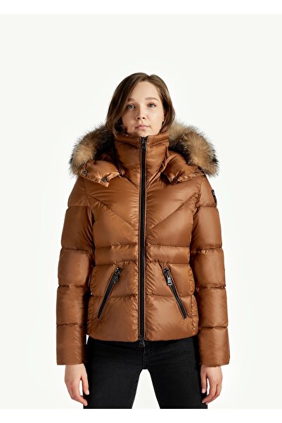 Alaska Reserve Zyra – Geacă de puf 90/10 cu guler din blană SAGA și detalii i...