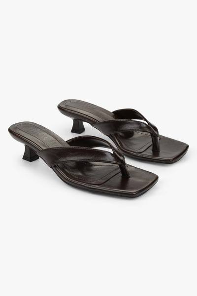 Shoeberry Дамски кожени джапанки на ток Alisse в цвят кафяво