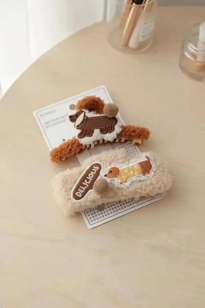 Miniso Lisanslı Dachshund Kabarık Pençe Toka – Fantazi Serisi 11 Cm