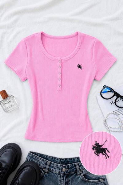 Gofeel Soft Detailed Embroidered Snap-Button Blouse