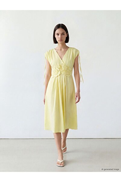 LC Waikiki Lcw Comfort Yellow Double Breasted Collar Dress with Floral Appliques