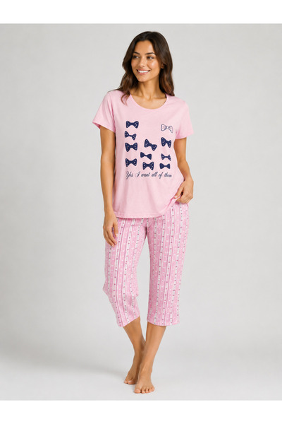 Kadın Pembe Kısa Kollu Kapri Pijama Takımı Fiyonk Desenli Yazlık Rahat Ev Giyim