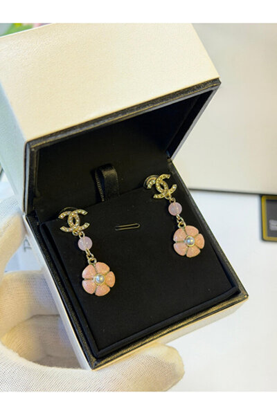 Glamour Galore Luxury Earring with Accessories