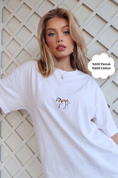 The Champ Clothing تي شيرت نسائي كبير الحجم مطبوع عليه Equestrian Spirit بالل...