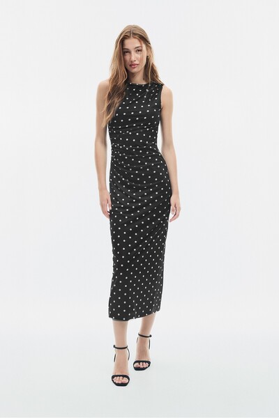 Stradivarius Puantiye desenli midi elbise