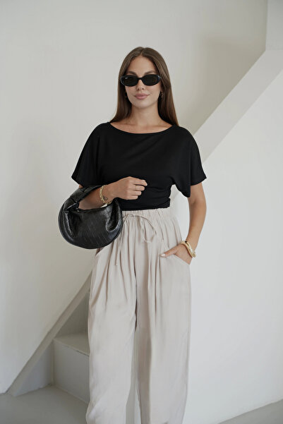 roea Boat Neck Body Hugging Short Sleeve Blouse Black