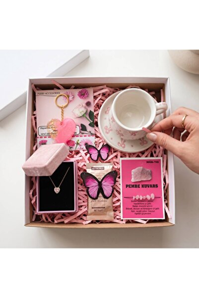 Le Manolia Accessories pembe gold çelik kalp kolye,tabaklı kupa ve anahtarlık...