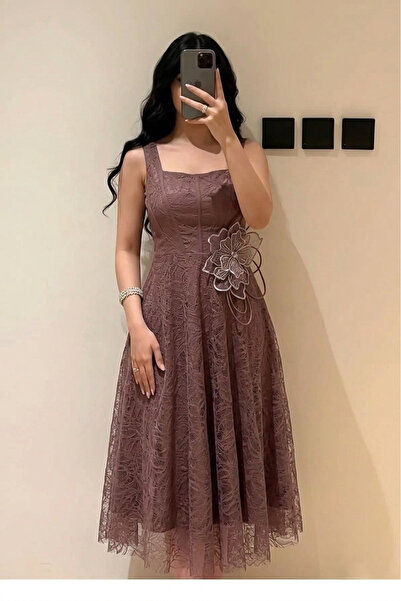 Opera Fashion lace midi dress
