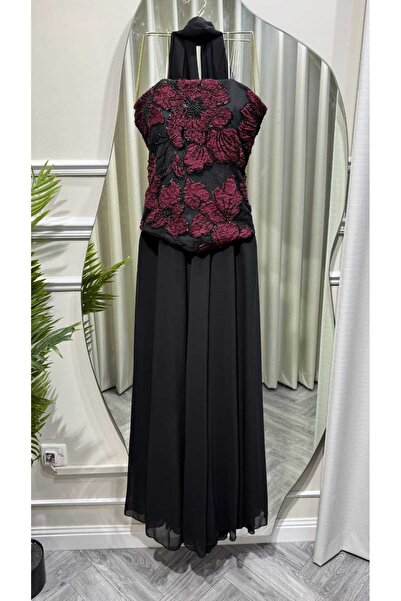 Kurtah Luxury Black Evening Dress with Burgundy Floral Embroidery and Flowing...
