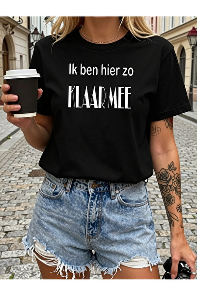 En22 تي شيرت نسائي بياقة دائرية مطبوع عليه نص 'I'M So Done with This Theme' ب...