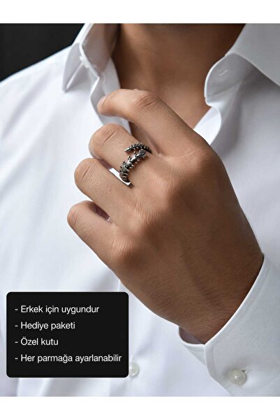 HER ŞEY NOTA www.herseynota.com Vargen Spine Silver Ring Ring with Spine Detail