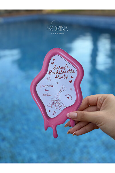 Siorina Co & Event Bachelorette Bride Kart Doğum Günü Kişiselleştirilebilir M...