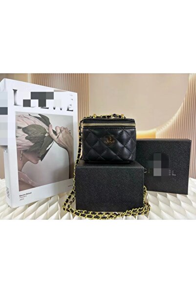 Moda Chanel A luxurious and elegant mini shoulder bag designed for women