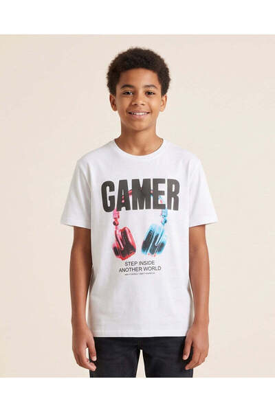 REDTAG Senior Boys White Graphic Cotton T-Shirt