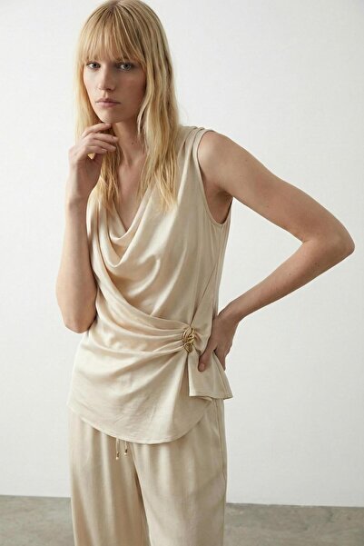 Quzu 26Yblz01440 Women's Blouse with Accessory Detail