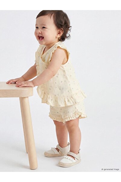 LC Waikiki Crew Neck Floral Baby Girl Blouse and Shorts 2-Piece Set (S5)
