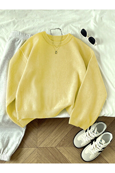 TUMA Women's Butter Yellow Crew Neck Oversize Knitwear Sweater, Women's Sweat...