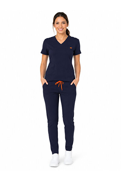 Royal Scrub Set Medical Damă Premium Royal Scrubs – Slim Fit, Bluză cu 3 buzu...