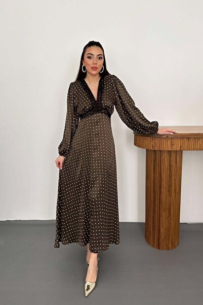 Moda Days Women's Khaki Polka Dot Lace Detailed V-Neck Long Sleeve Satin Maxi...