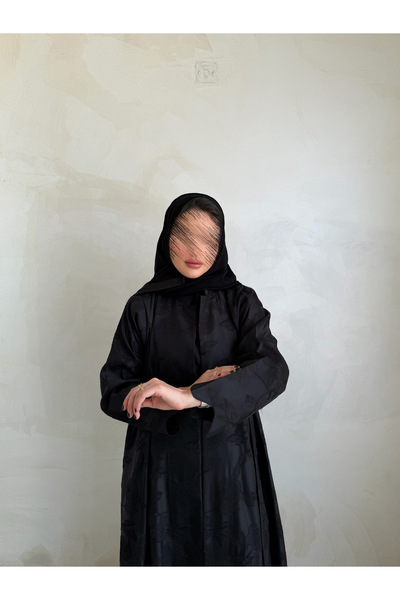 outline عباية جاكار سوداء صيفية منقشة