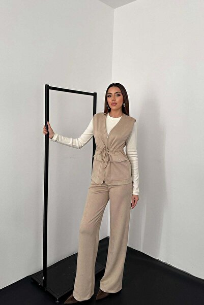 Clothes Fast Women's Beige Suede Vest and Pants Set with Zipper, Lace-Up, Poc...