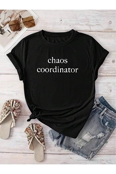 26LIK تي شيرت نسائي بطباعة "Chaos Coordinator" باللون الأصفر النابض بالحياة -...