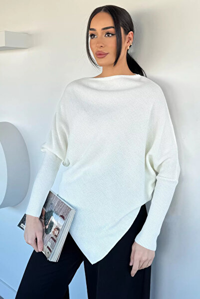 Aryena Cream Asymmetrical Cut Knitwear Sweater