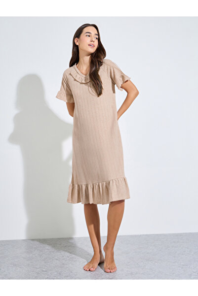 Styli Brown Ribbed V Neck Ruffle Detail Nightdress