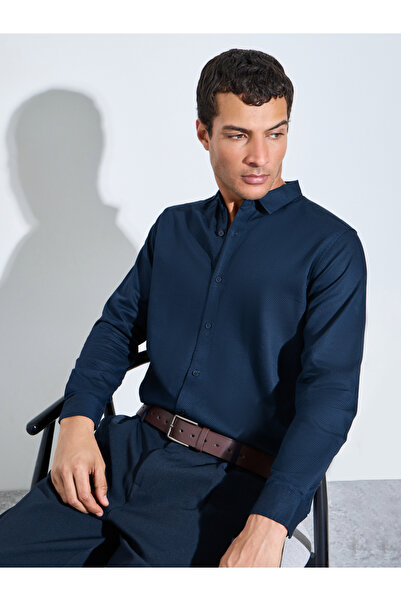Styli Navy Blue Solid Textured Regular Fit Shirt