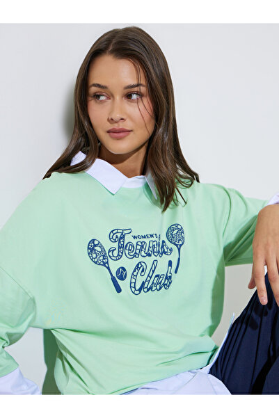 Styli Green Graphic Print Contrast Collar T-Shirt