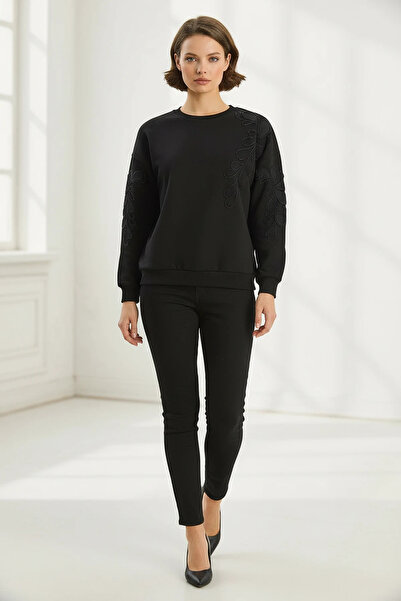 Şeker Portakalım Women's Crew Neck Floral Embroidery Beaded Black Sweatshirt
