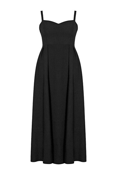 Trendyol Curve Schwarzes Finike gewebtes Kleid in Übergröße TBBSS26AH00009