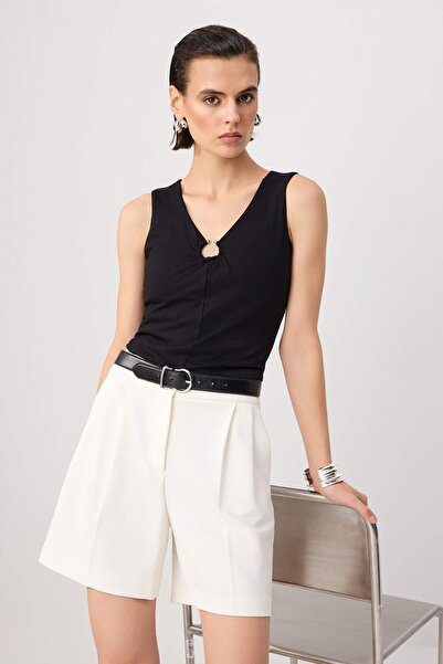 Trendyol Collection Black Fitted/V-Neck Sleeveless Buckle Crop/Short Soft Kni...