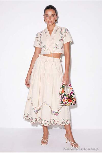 Drop by TrendyolMilla Cream Embroidered Blouse Skirt Set Tdrss26Au00094