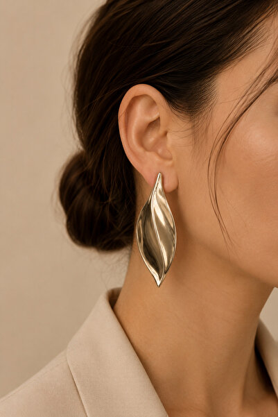 Selay Accessory أقراط ذهبية كبيرة الحجم على شكل موجة مينيمال