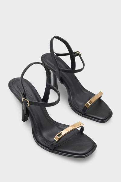 Capone Outfitters Pantofi de damă Reggi cu vârf ascuțit, din metal, cu o sing...